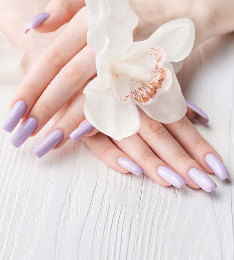Manicure service in North Hollywood